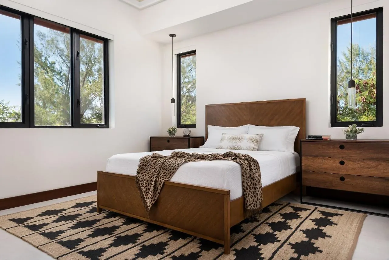 Villa Khaya Long Bay 0*,