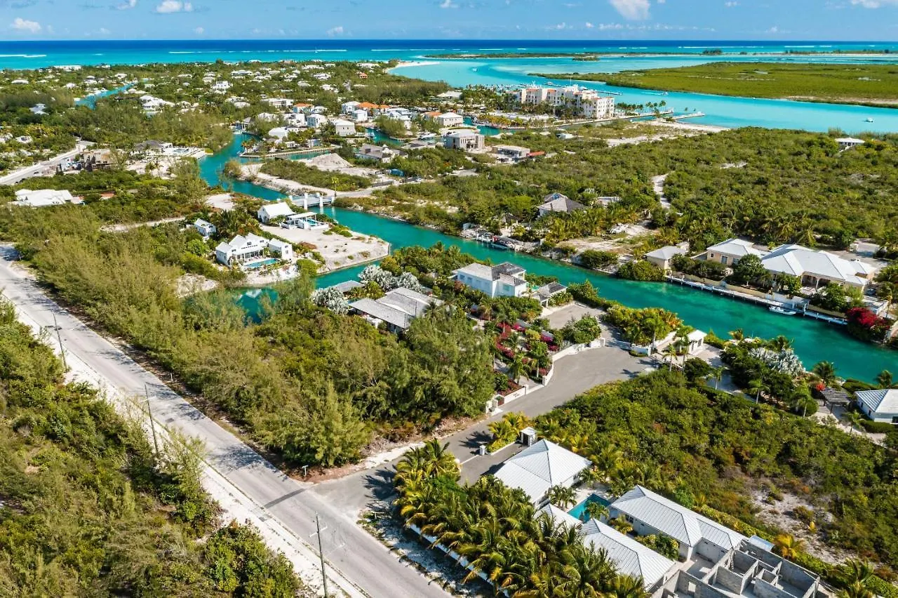 Villa Khaya Long Bay 0*,  Turks And Caicos Islands