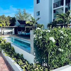 Grace Bay Aparthotel